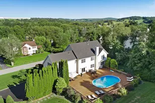 122 Duke Dr, Carmel, NY 10512 - Photo 4