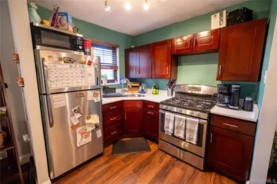 136-65 68th Drive #B, Kew Gardens, NY 11367 - Photo 4