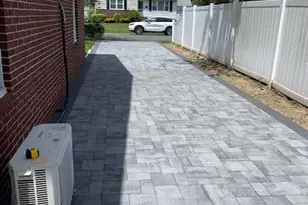 25 Jerome St, Lindenhurst, NY 11757 - Photo 8
