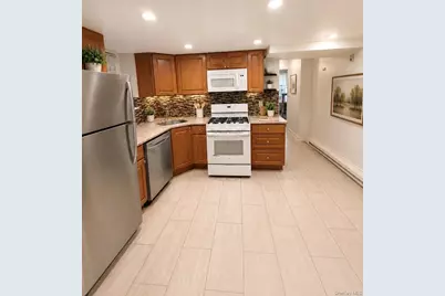 646 W 207th Street #1, New York, NY 10034 - Photo 8