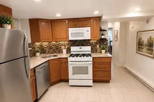 646 W 207th St, New York, NY 10034 - Photo 8
