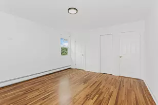 131 Huntsbridge Rd, Yonkers, NY 10704 - Photo 8