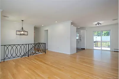 3709 Foothill Street, Mohegan Lake, NY 10547 - Photo 8