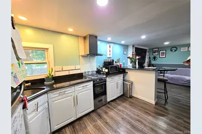 [Address not provided], Medford, NY 11763 - Photo 4
