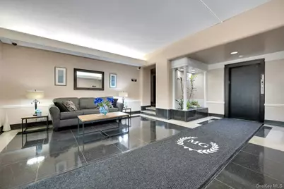 280 Collins Avenue #6D, Fleetwood, NY 10552 - Photo 4