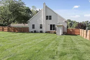 209 Carol Ln, Fishkill, NY 12524 - Photo 14