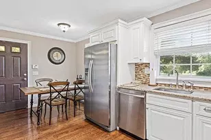 209 Carol Ln, Fishkill, NY 12524 - Photo 2