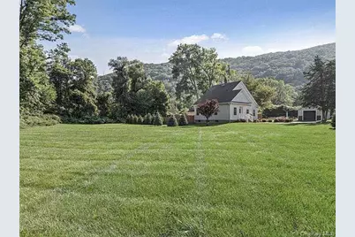 209 Carol Lane, Fishkill, NY 12524 - Photo 16