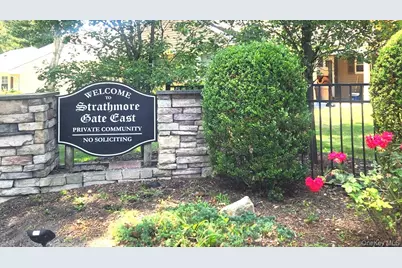 9 Freedom Lane, Coram, NY 11727 - Photo 2