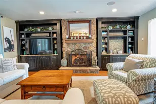 9 Crick Holly Ln, East Islip, NY 11730 - Photo 14