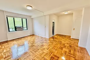 1680 Metropolitan, Bronx, NY 10462 - Photo 4