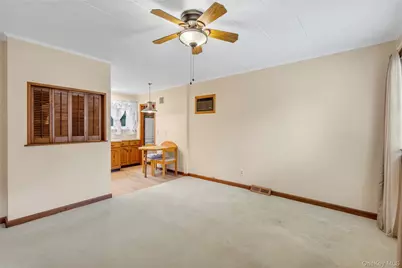 1580 N Gardiner Drive, Bay Shore, NY 11706 - Photo 4