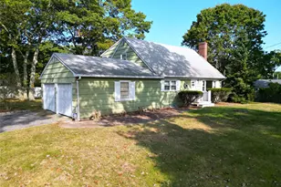 121 Aspatuck Rd, Westhampton Beach, NY 11978 - Photo 2