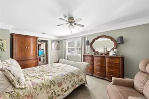 4 Flair Way, Coram, NY 11727 - Photo 4