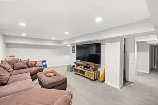 341 Woodland Dr, Brightwaters, NY 11718 - Photo 14