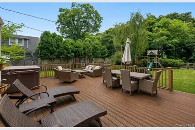 341 Woodland Drive, Brightwaters, NY 11718 - Photo 24