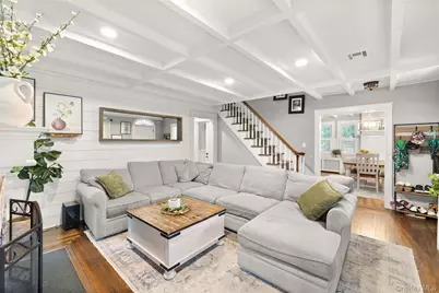 341 Woodland Drive, Brightwaters, NY 11718 - Photo 4
