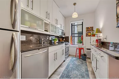 41-42 42nd Street #6A, Sunnyside, NY 11104 - Photo 4