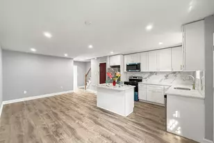806 E 227th St, Bronx, NY 10466 - Photo 12