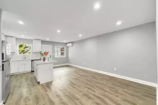 806 E 227th St, Bronx, NY 10466 - Photo 8