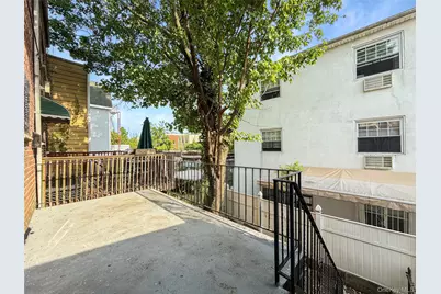 806 E 227th Street, Bronx, NY 10466 - Photo 16