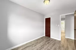 806 E 227th St, Bronx, NY 10466 - Photo 24