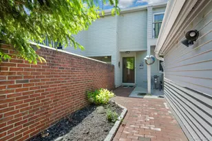 66 Waterside Close, Eastchester, NY 10709 - Photo 4