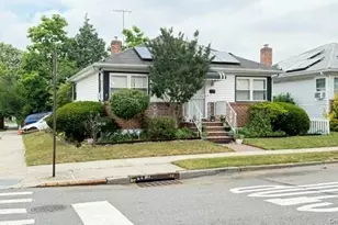 242-03 131st Rd, Rosedale, NY 11422 - Photo 1