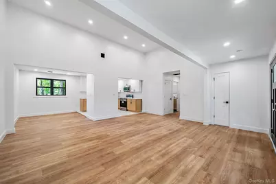 465 Helene Avenue, Shirley, NY 11967 - Photo 8