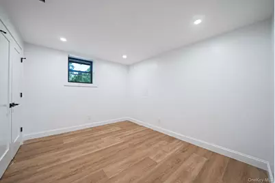 465 Helene Avenue, Shirley, NY 11967 - Photo 24