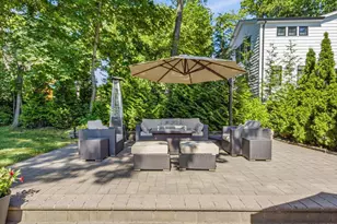 30 Woodland Rd, Roslyn, NY 11576 - Photo 26