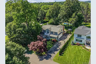 30 Woodland Road, Roslyn, NY 11576 - Photo 30
