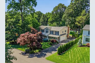 30 Woodland Road, Roslyn, NY 11576 - Photo 2