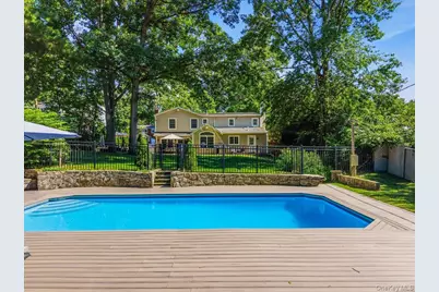 30 Woodland Road, Roslyn, NY 11576 - Photo 4