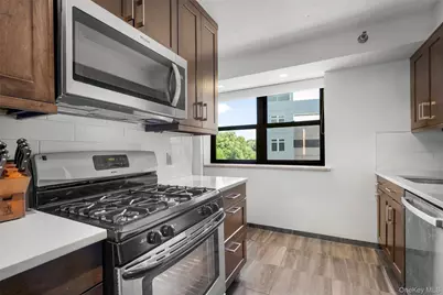 23 Water Grant Street #4N, Yonkers, NY 10701 - Photo 6
