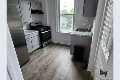 457 Main St #Apt 4, Beacon, NY 12508 - Photo 2
