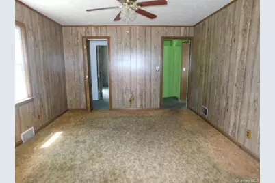 20 Farm Lane, Hyde Park, NY 12538 - Photo 6
