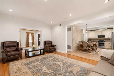 22 Putters Court, New York, NY 10301 - Photo 8