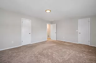381 N Clinton Ave, Lindenhurst, NY 11757 - Photo 18