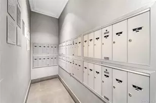 152 E 35th St, New York, NY 10016 - Photo 4