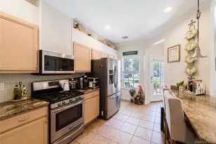 56 Leeward Ct, Port Jefferson, NY 11777 - Photo 6