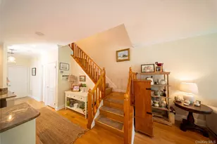 56 Leeward Ct, Port Jefferson, NY 11777 - Photo 20