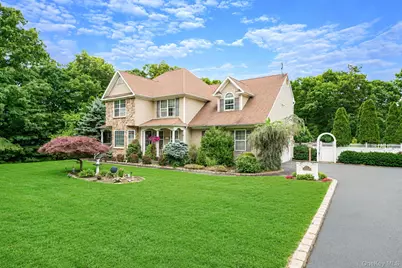 17 Holmes Avenue, Eastport, NY 11941 - Photo 28
