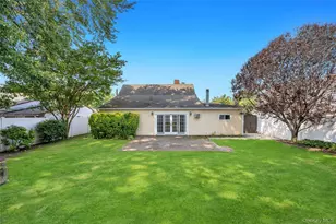 21 Horn Ln, Levittown, NY 11756 - Photo 26
