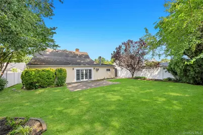 21 Horn Lane, Levittown, NY 11756 - Photo 28
