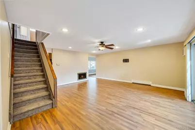 21 Horn Lane, Levittown, NY 11756 - Photo 14
