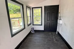 152 Smith St, Poughkeepsie, NY 12601 - Photo 2