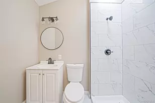 14 Stanley Pl, Hauppauge, NY 11788 - Photo 32