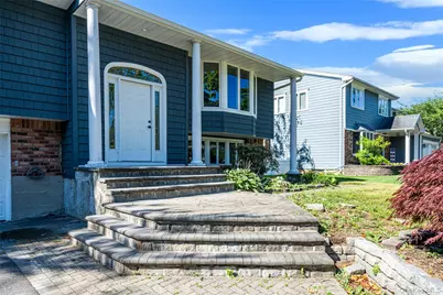 14 Stanley Place, Hauppauge, NY 11788 - Photo 2