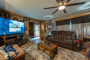 11 Berkshire Dr, Selden, NY 11784 - Photo 8